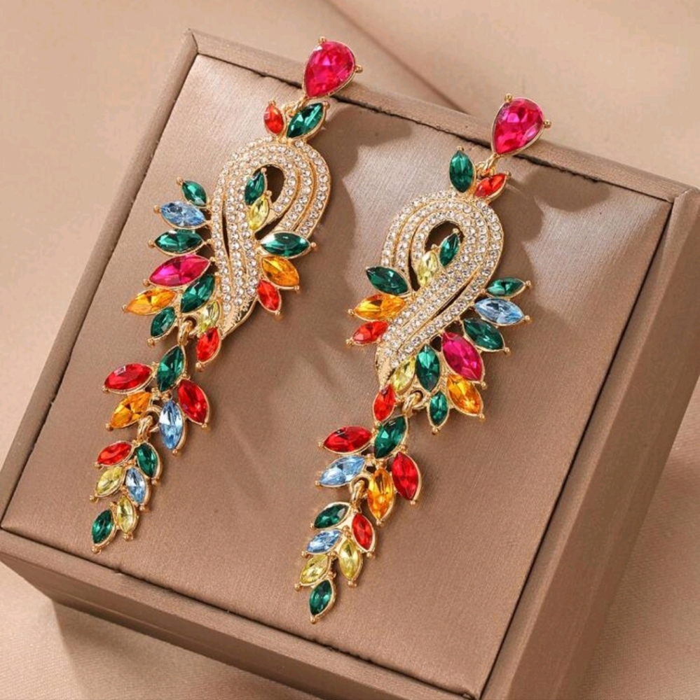 Summer Glow Rhinestone Earrings - Picture 2 of 2